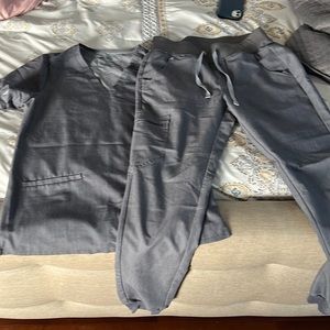 Figs technical collection two pocket top and Zamora joggers.